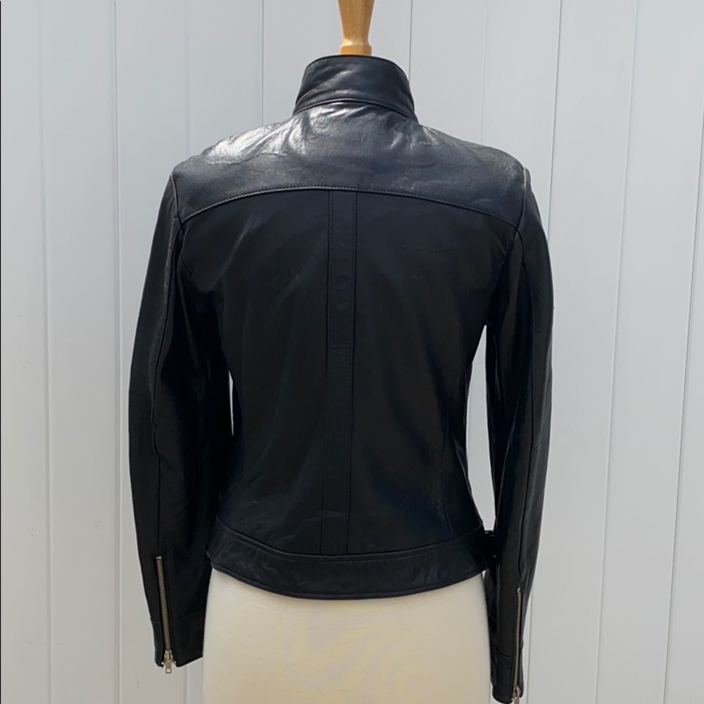 Leather jacket - Picture 2 of 5